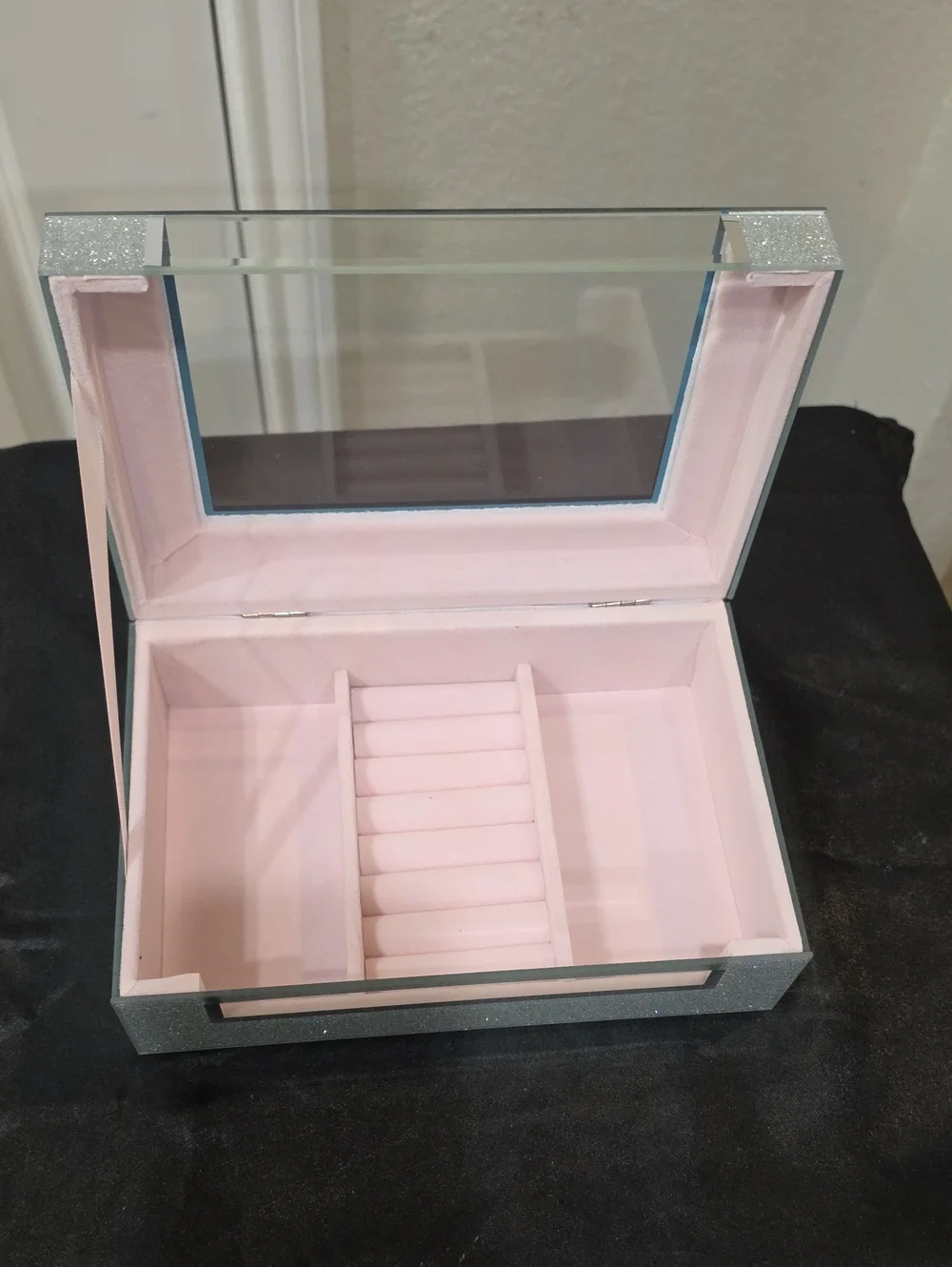 At Home Silver Glitter Mirrored Decorative Jewelry Organizer